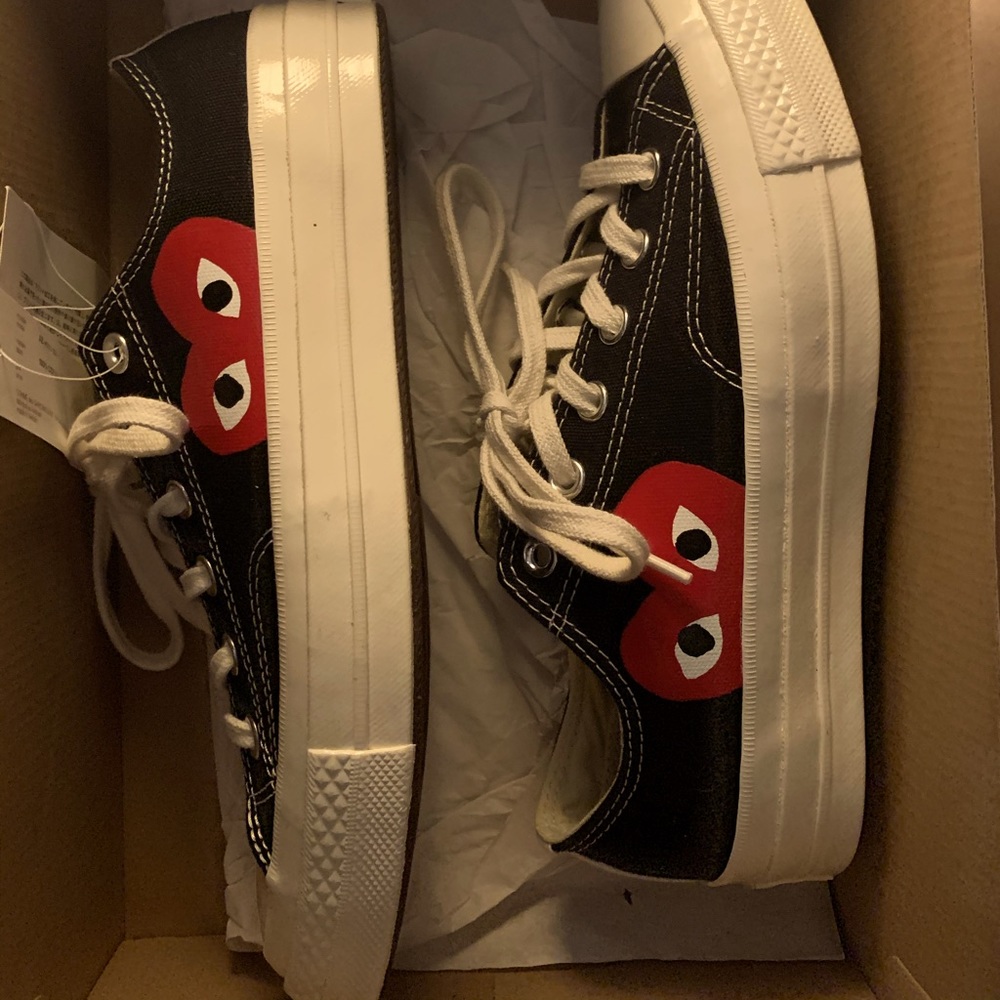 Comme does garçons converse